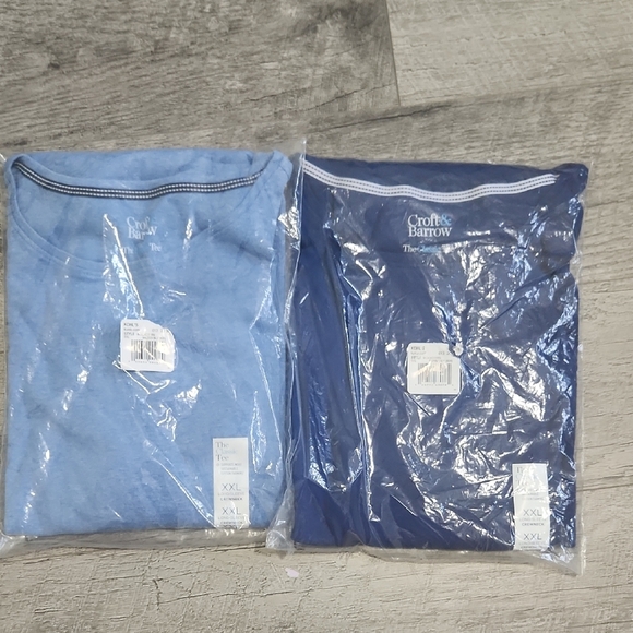 Croft & Barrow Light Blue and Dark Blue T-Shirts - Picture 1 of 1